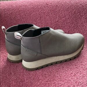 Merrell Women's Chukka Boots in Taupe with Cream Midsole